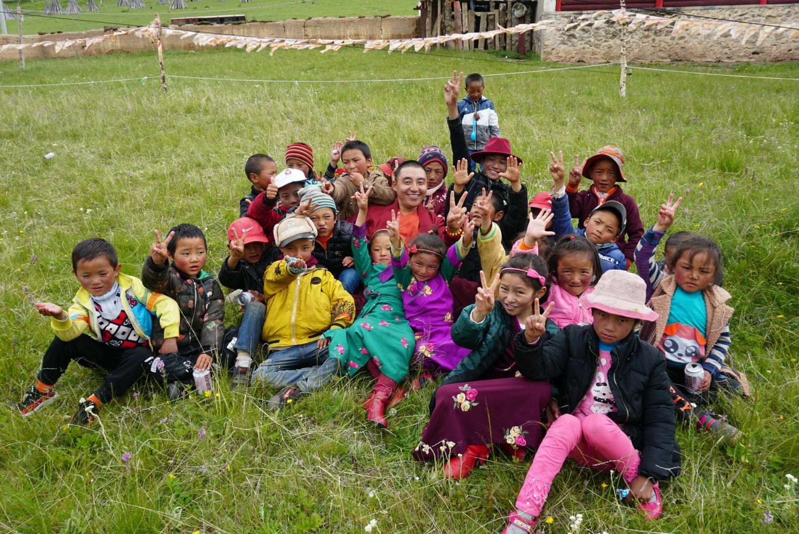 长沙景明在线教育平台有限公司公益回顾丨家国同欢月同圆 温暖满载甘孜州(图14)